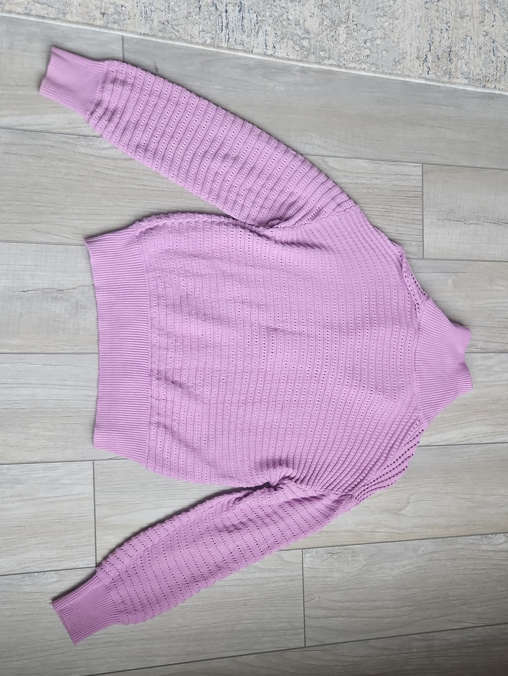 Varley Sweater - Picture 9 of 9
